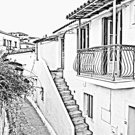 Nadia'S Place Poros Town Luaran gambar