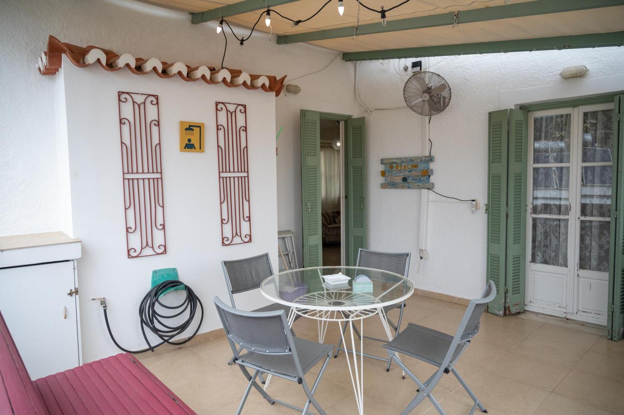 Nadia'S Place Poros Town Luaran gambar